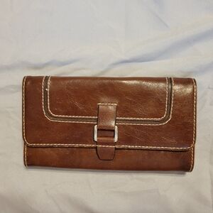 Nine West brown leather wallet with silver accents, guc!